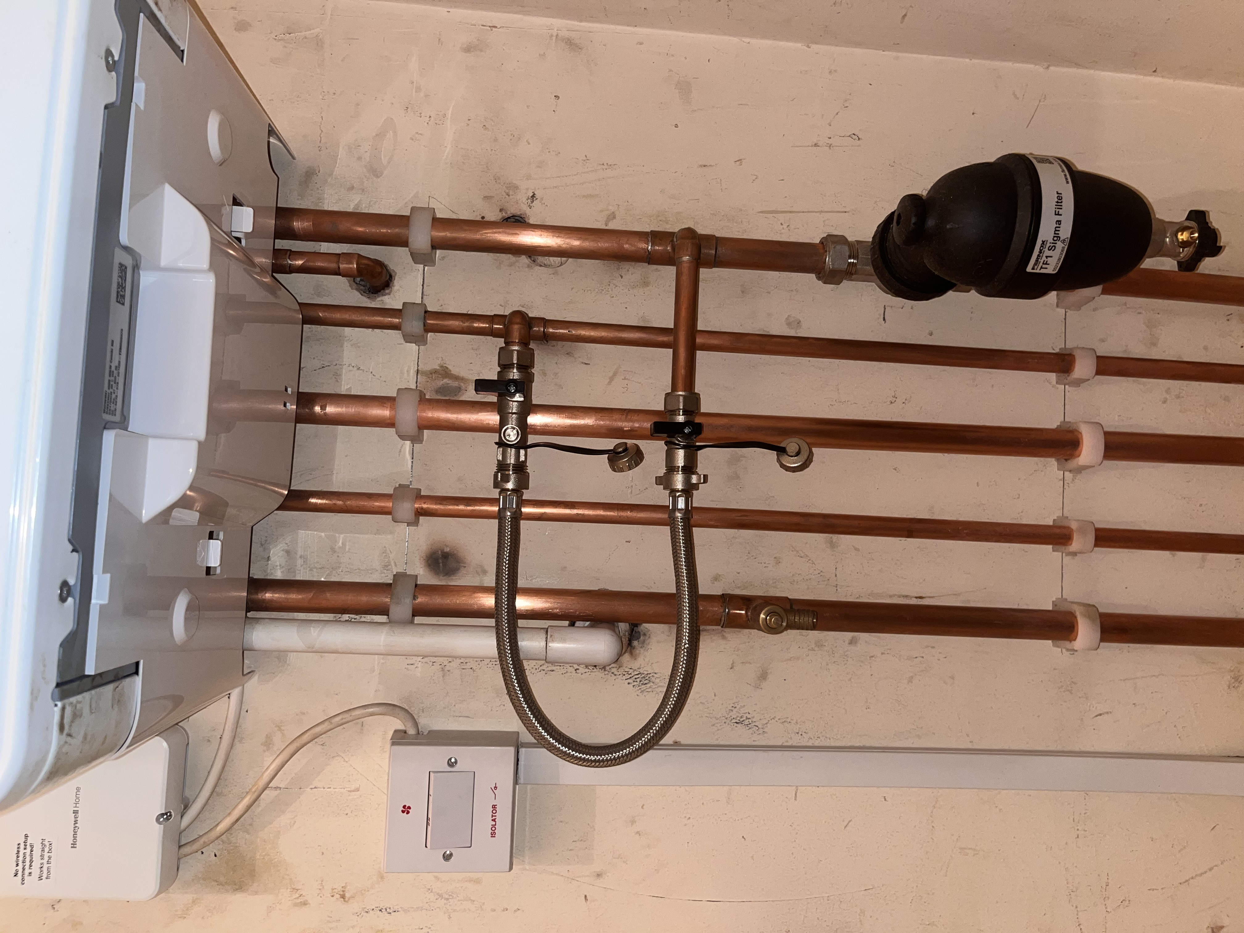 Boiler pipework and magnetic filter arrangement completed neatly by Pomona Eco Solutions